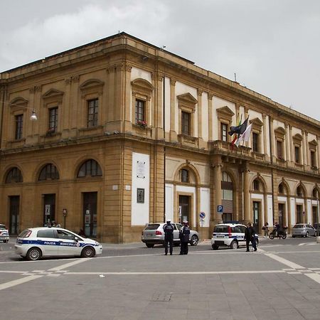 Duomo Suite Caltanissetta Buitenkant foto